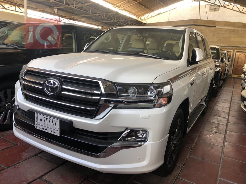 تويوتا لاندكروزر